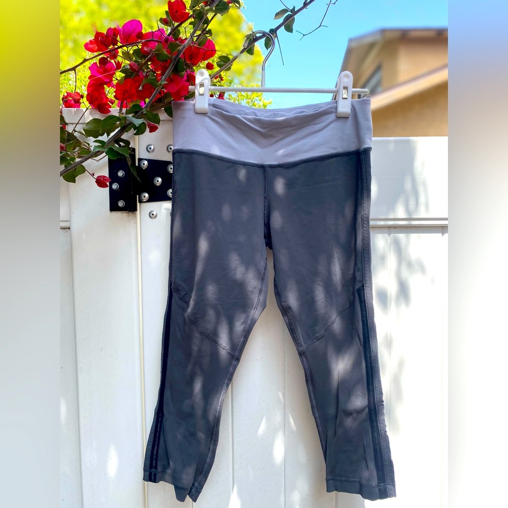 Lululemon Leggings - Dark Gray Cropped